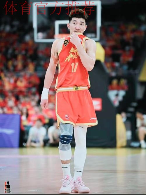 孙铭徽全场出战26分钟,8中3得到7分6板4助攻1抢断 孙铭徽全场出战26分钟,8中3得到7分6板4助攻1抢断